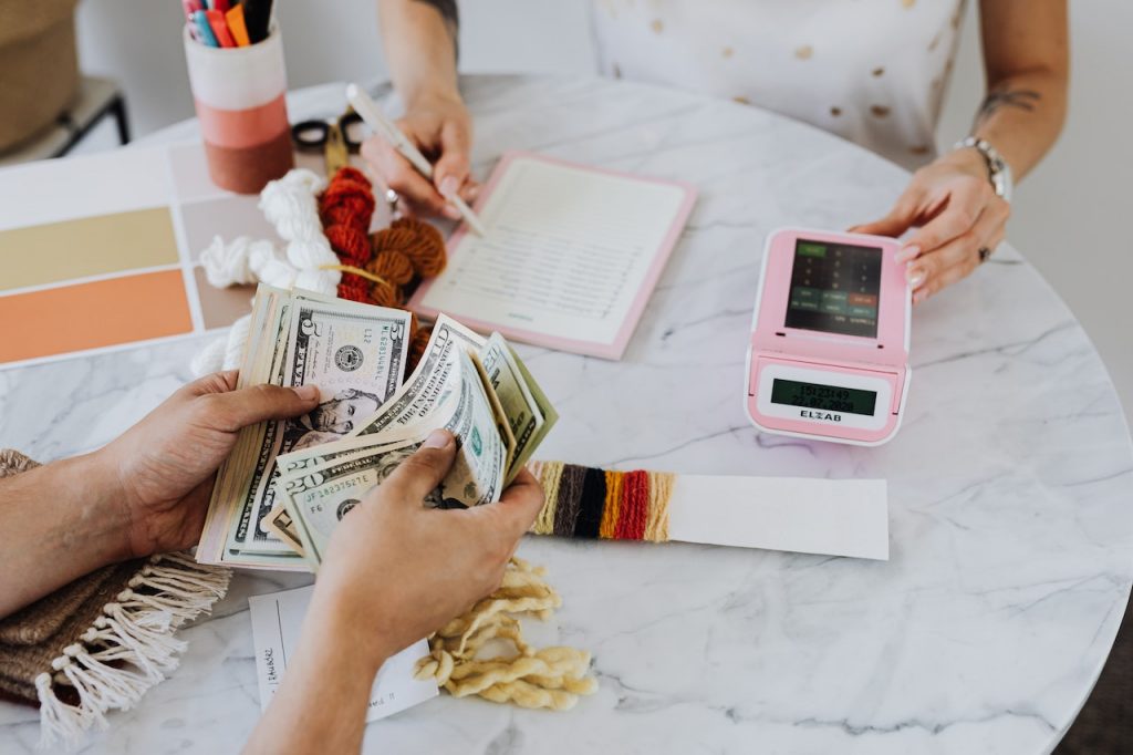 Reasons to Consider Buying an Existing Franchise 9 Reasons-to-Consider-Buying-an-Existing-Franchise