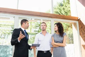 How to Choose Between a Niche and General Business Broker 1 AdobeStock 103506806