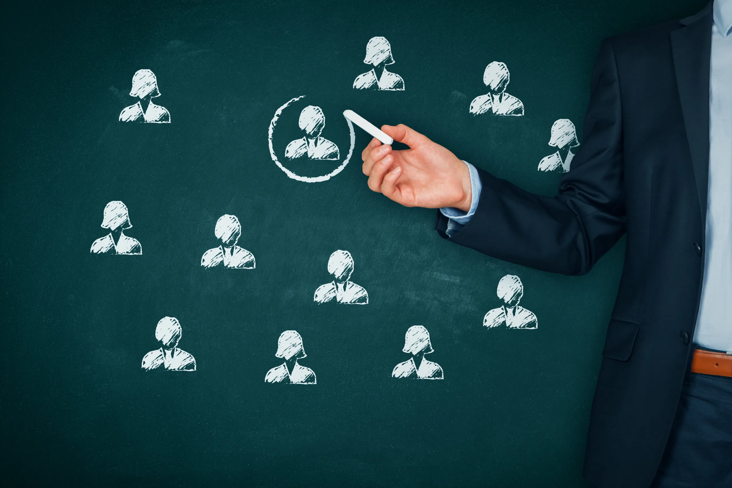 How to Choose Between a Niche and General Business Broker