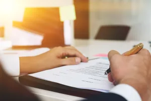 How Much Do Business Brokers Charge? 2 AdobeStock 175849480