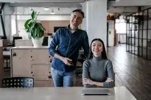 What is The Difference Between a Real Estate Broker and a Business Broker? 2 business broker