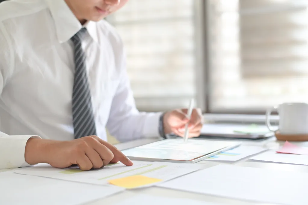 What Documents Should I Request During Due Diligence? 22 AdobeStock 255692442