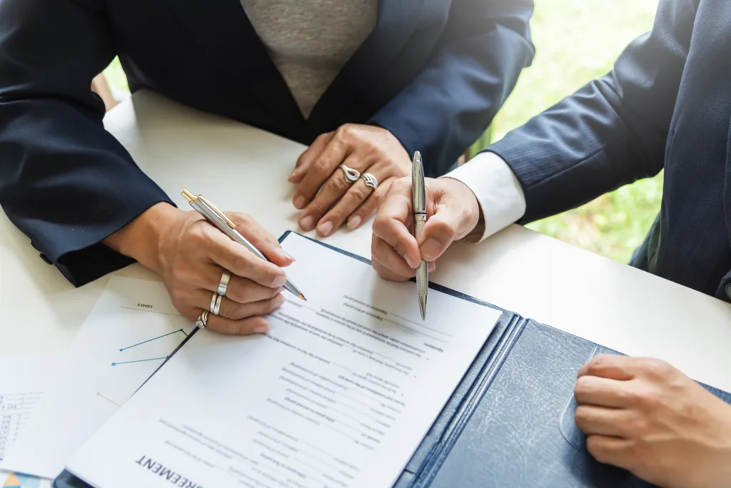 What are The Buyer’s Obligations for Closing a Sale? 16 AdobeStock 404416385